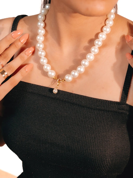 Elegant Pearl Necklace