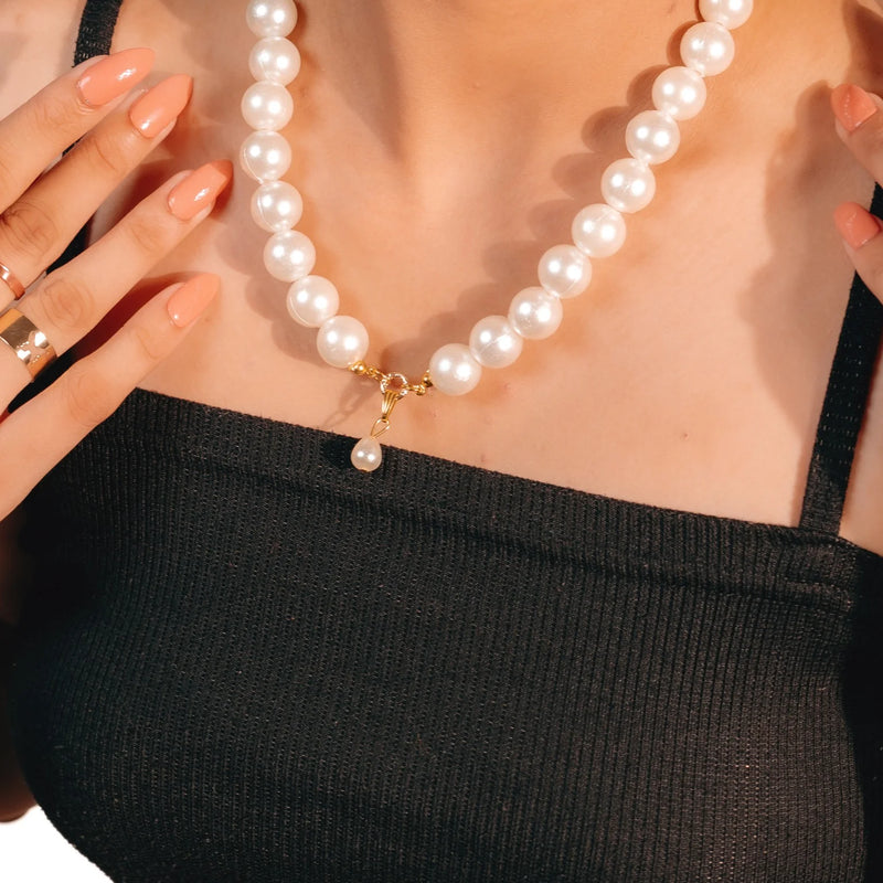 Elegant Pearl Necklace