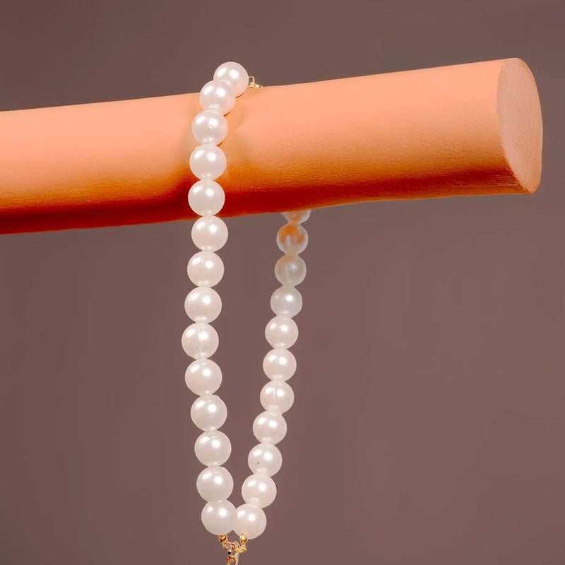 Elegant Pearl Necklace