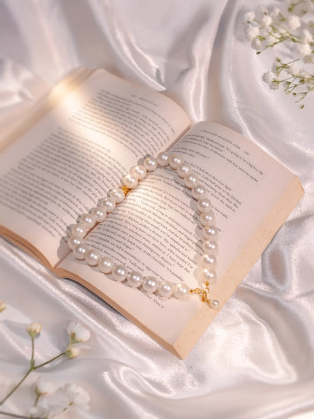 Elegant Pearl Necklace
