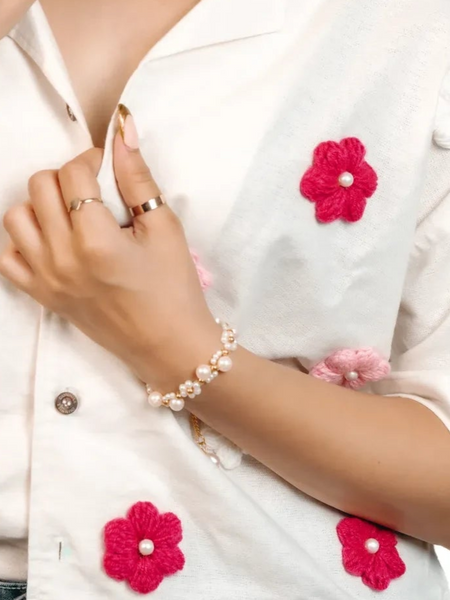 Elegant Daisy Pearl Cluster Bracelet